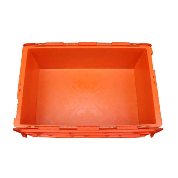 large plastic containers with lids