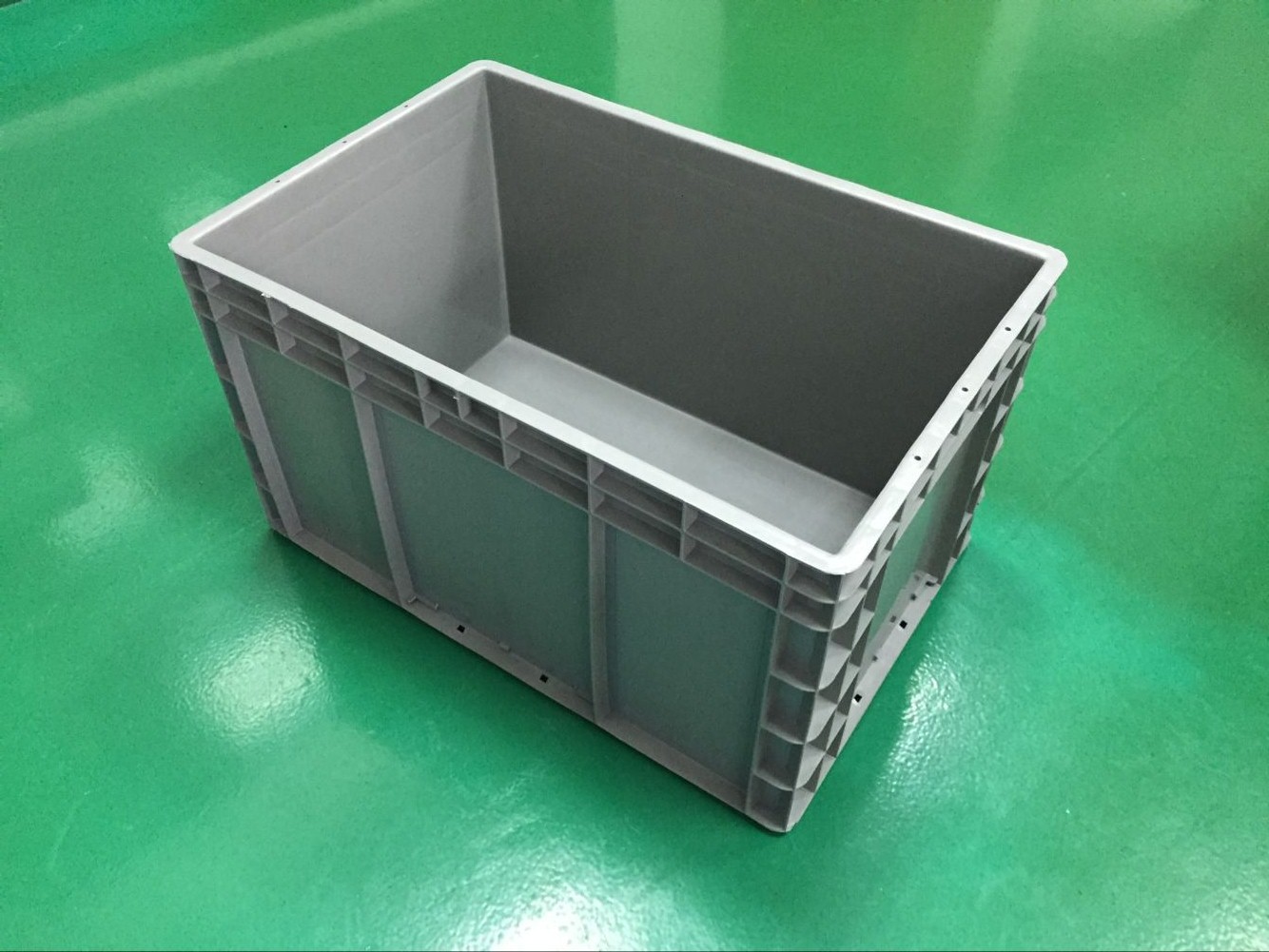 Large Stacking Bin