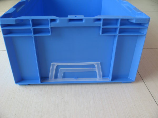 sale on storage totes