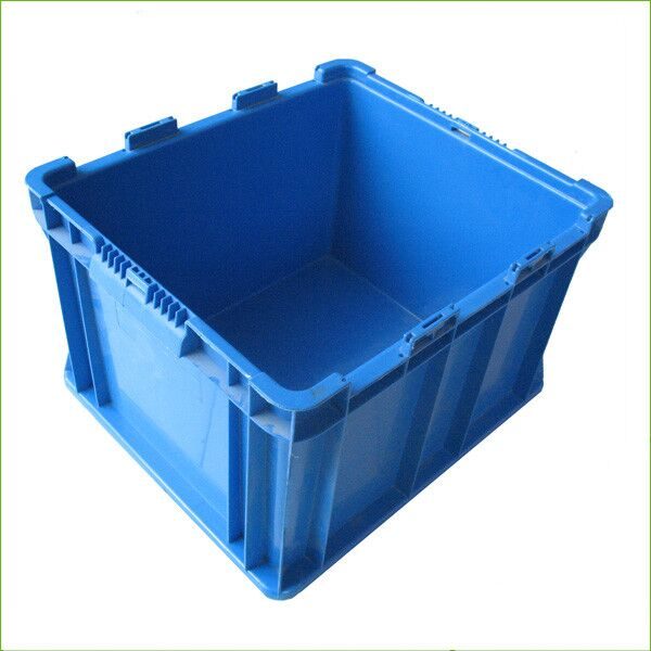 stackable plastic containers