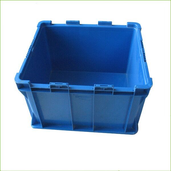 stackable plastic containers